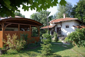 Отель Dabasi Lovas Vendégház  Дабаш